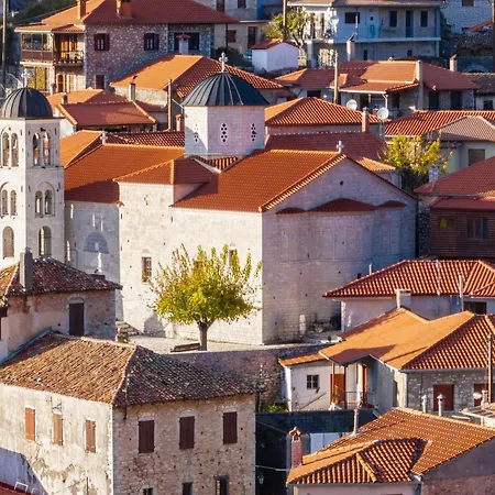 Koukou Spitiko * Dimitsana